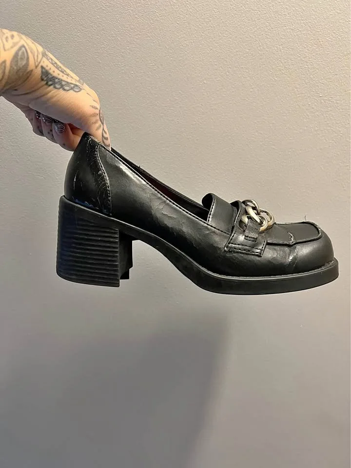 Vintage 90s Loafers Black Leather Chunky Heel Shoes