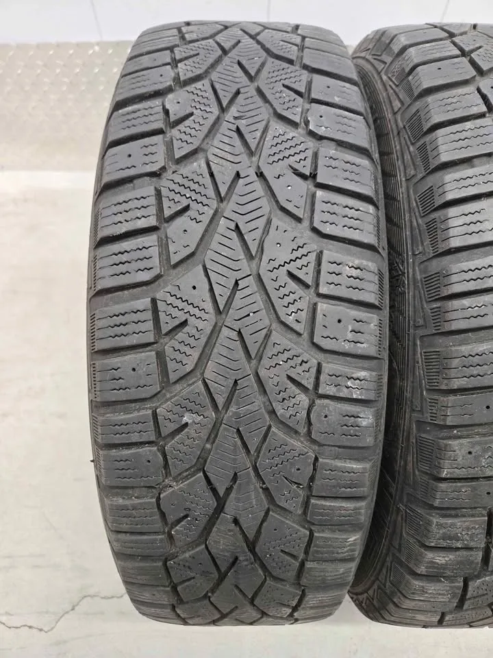Nord Frost Winter Tires- 185/65R15 image indicator(4)