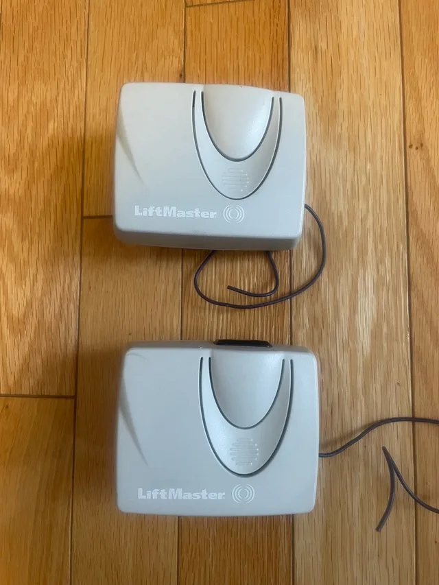LiftMaster 395LM Remote Light Control