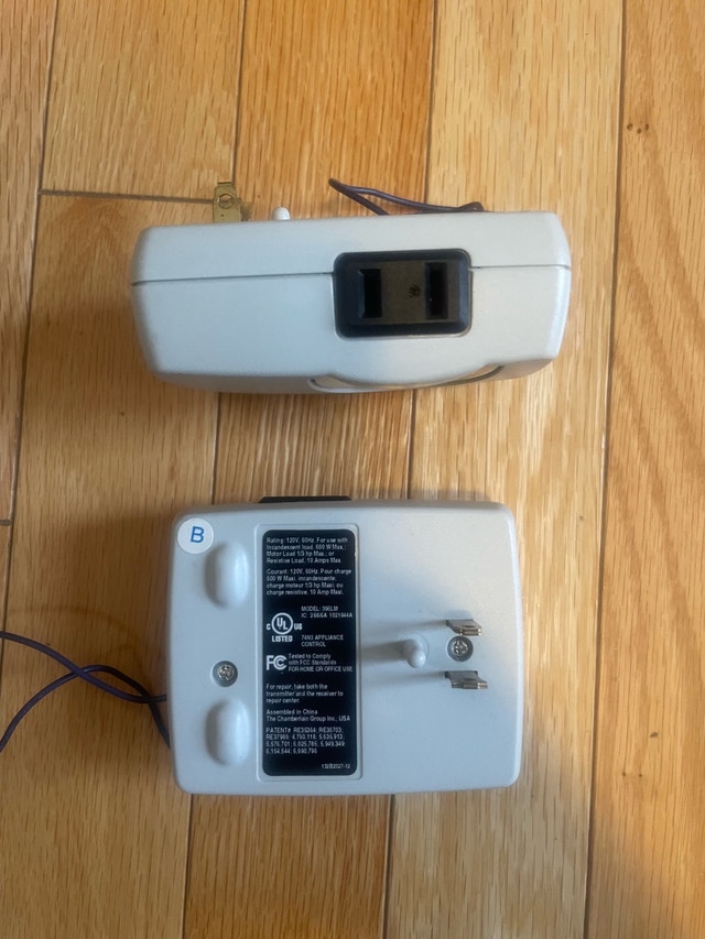 LiftMaster 395LM Remote Light Control - photo 2