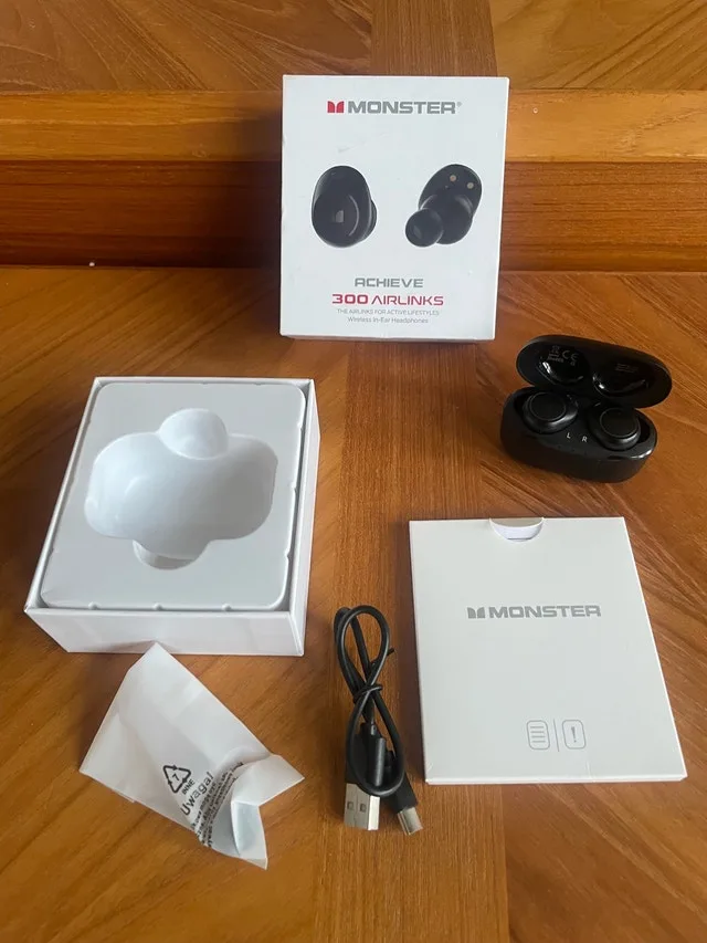 New Monster Achieve 300 Airlinks