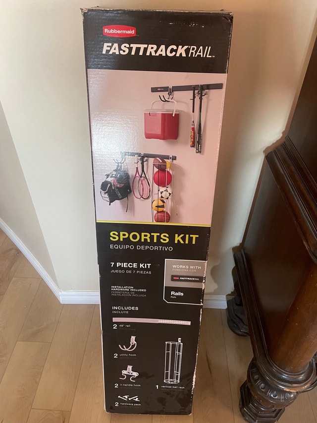 Rubbermaid fastrack kit - 84” rail, hooks, ball basket