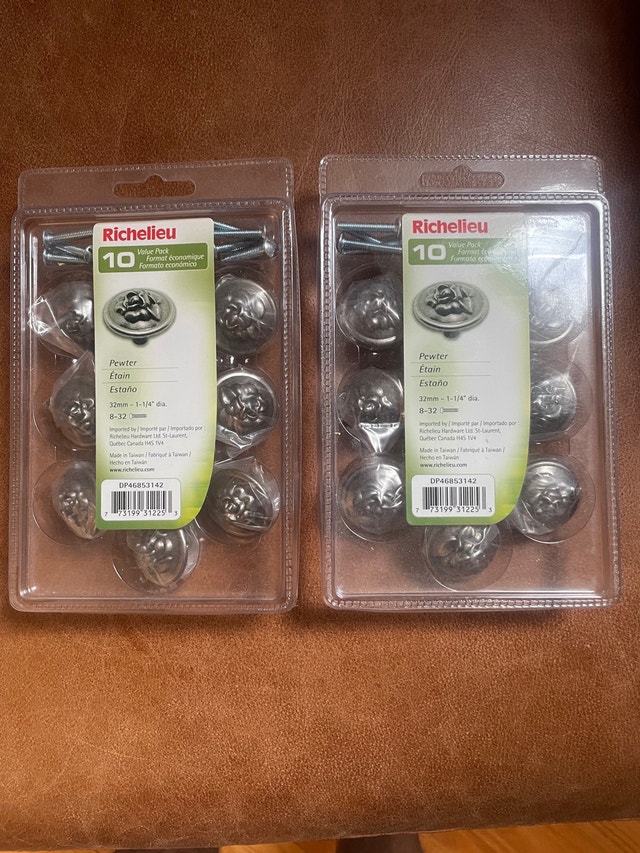 Richelieu door cabinet knobs pewter finish - 20 pcs New