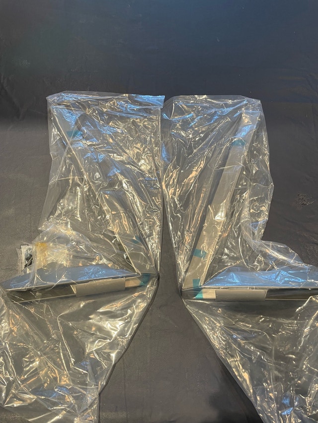 Sony original TV stands new - SB1 and SB2 - photo 3