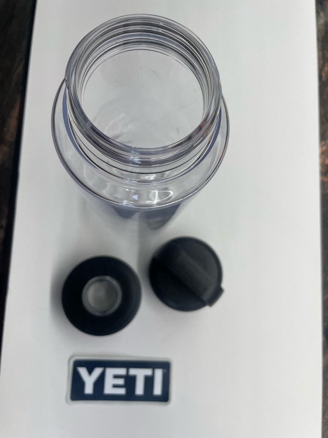 Yeti yonder 1L / 34oz Water Bottle - photo 2