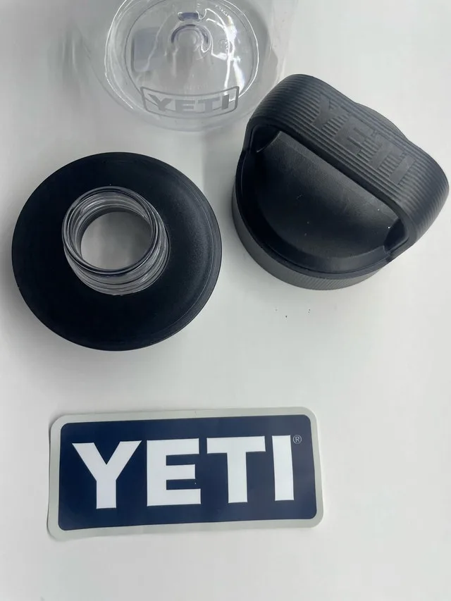 Yeti yonder 1L / 34oz Water Bottle image indicator(3)