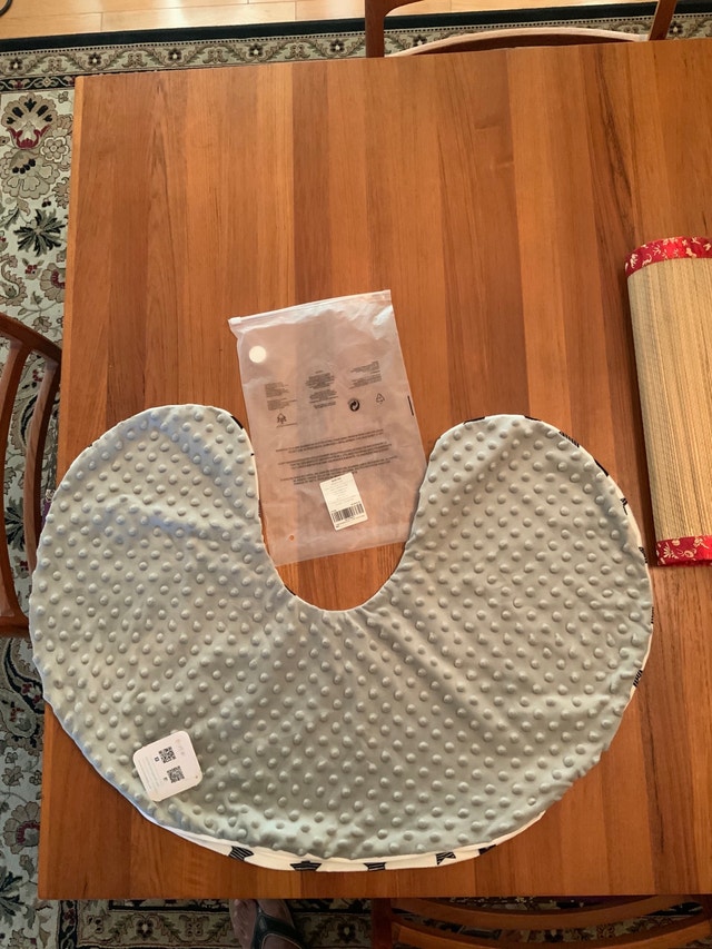 Breast feeding nursing pillow cover - New - photo 2