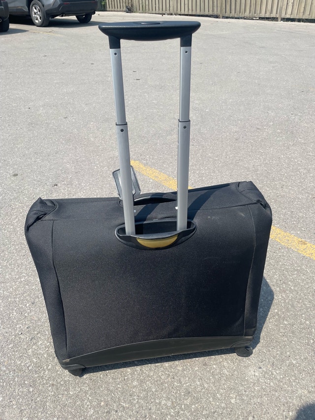 Samsonite Suit Carrier garment bag - four swivel spinner wheel - photo 2