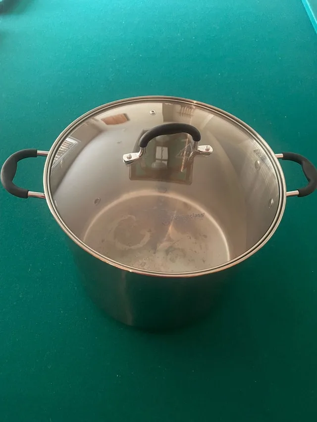 Large stainless steel 16qt Masterclass Stockpot