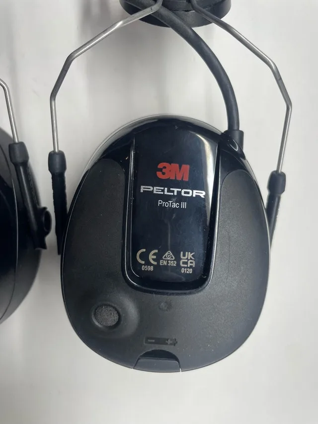 3M Peltor Protac III headset hearing protection hard hat design image indicator(3)