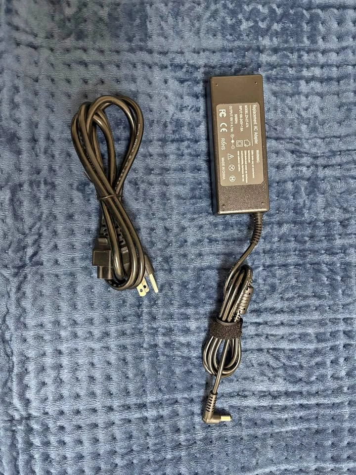 AC adapter 240V- 1.6A