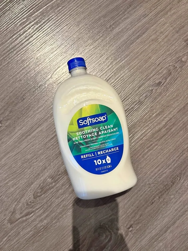 Brand new/ unopened Softsoap 2.36L