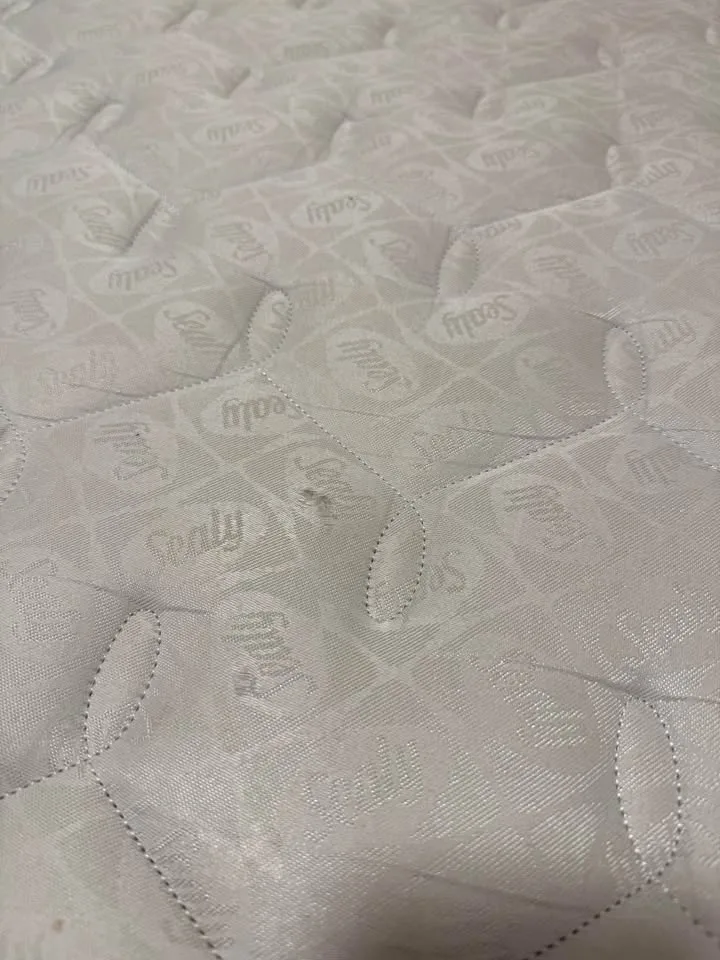 Sealy Posturepedic Twin mattress image indicator(5)