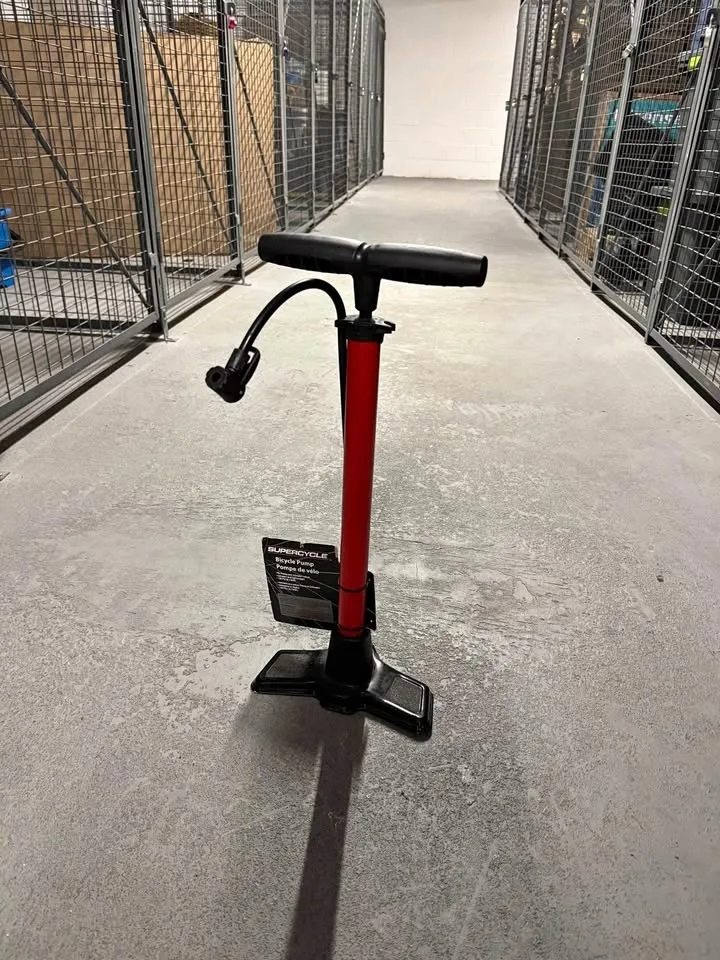 Bicycle pump (Red)