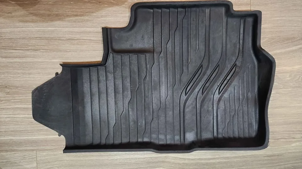 OEM Premium all weather floor liners image indicator(3)