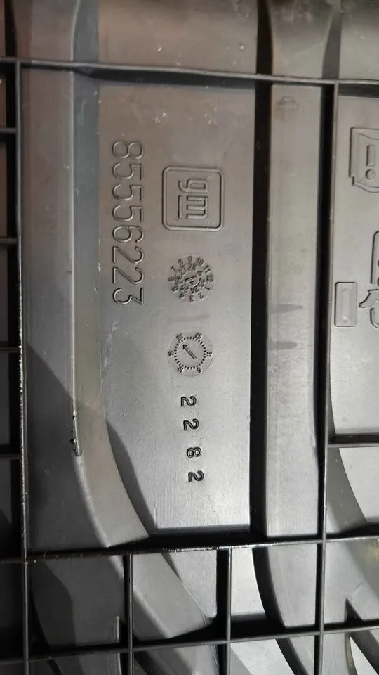 OEM Premium all weather floor liners image indicator(7)