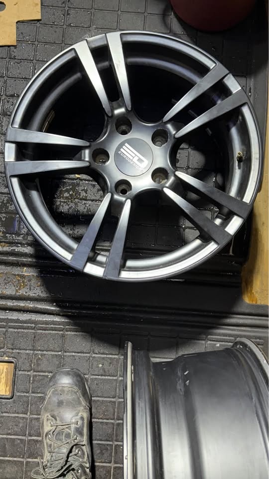 18-inch black alloy sleek finish rims sport - photo 2