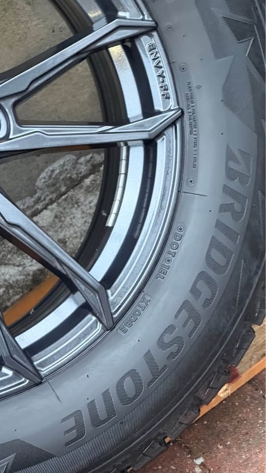 265/60R18 acura rims and Bridgestone Blizzak winter tires - photo 4