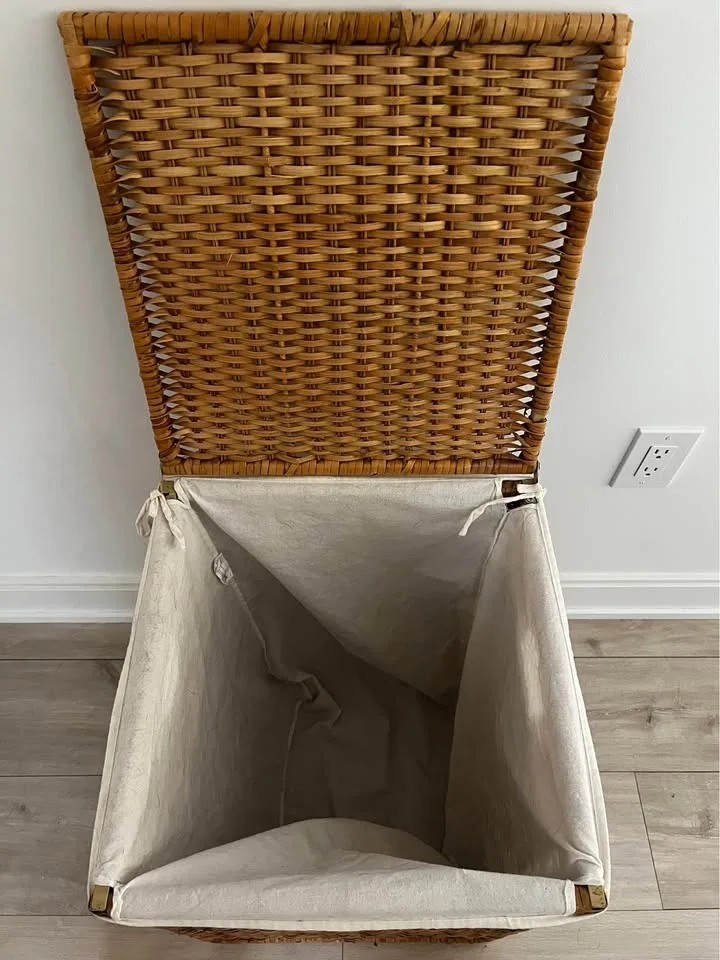 IKEA - BRANÄS rattan laundry basket with lining 80L image indicator(3)