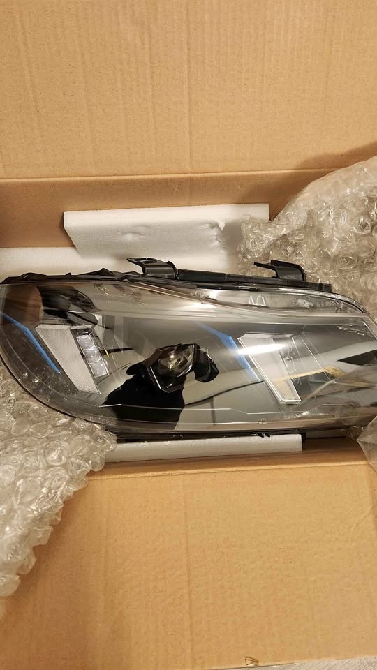 BMW E90 Snake Eye Headlights