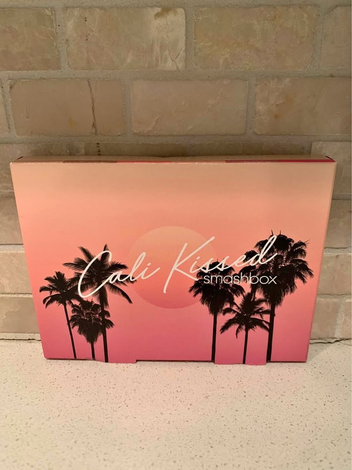 NEW - Smashbox Cali Kissed Highlight & Blush Palette