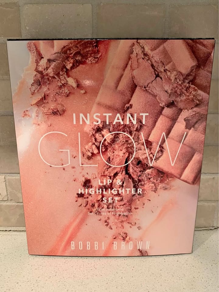 NEW - Bobbi Brown Instant Glow Lip & Highlighter Set