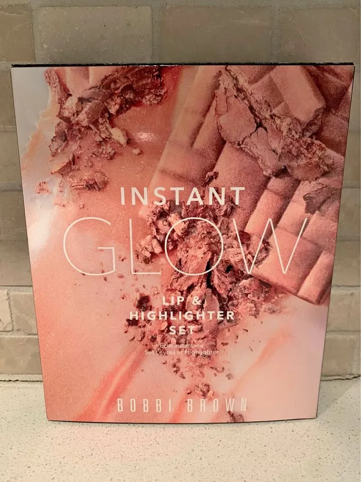 Bobbi Brown Instant Glow Lip & Highlighter Set