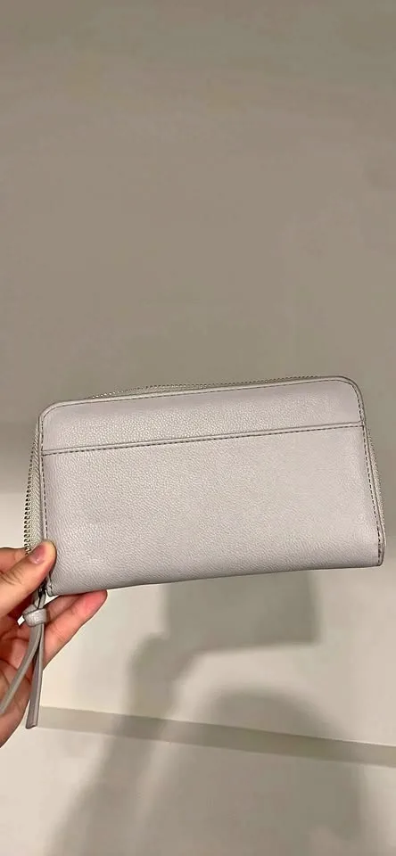 Grey wallet medium