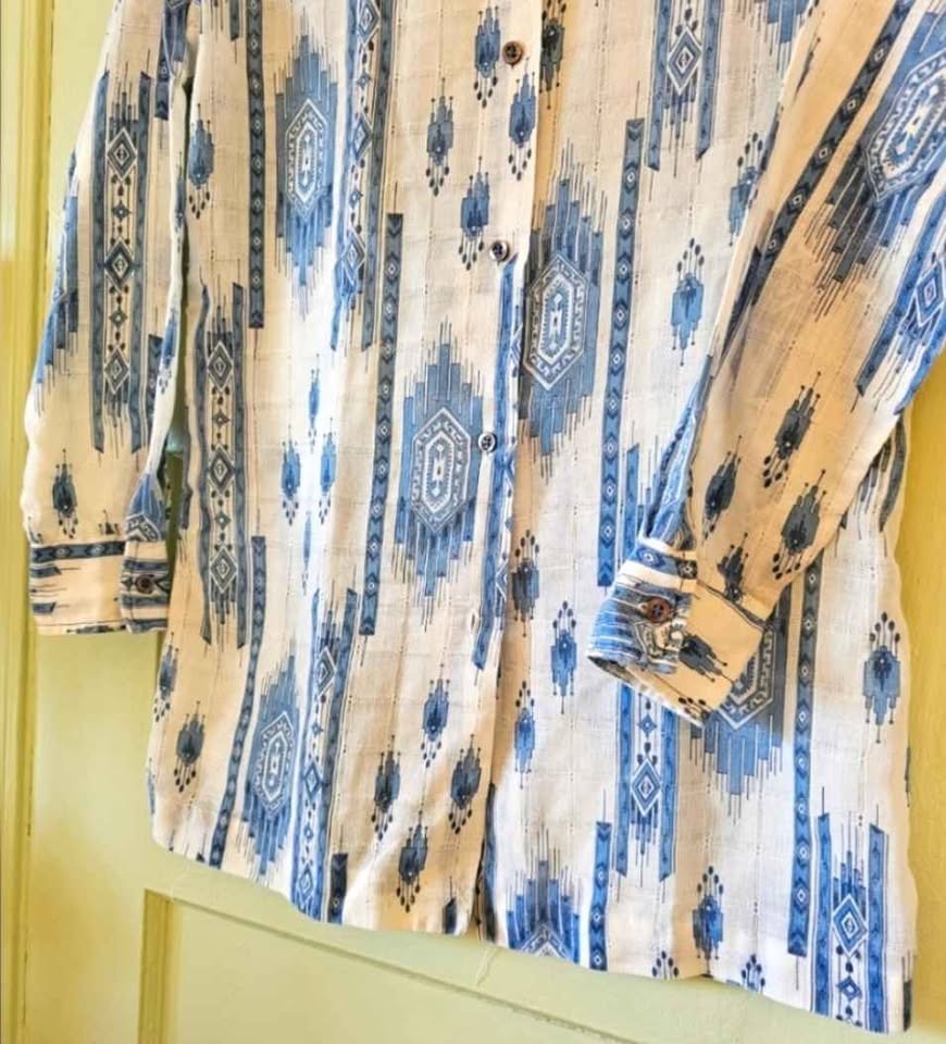 Vintage 70s Aztec western print blue white womens shirt - photo 5