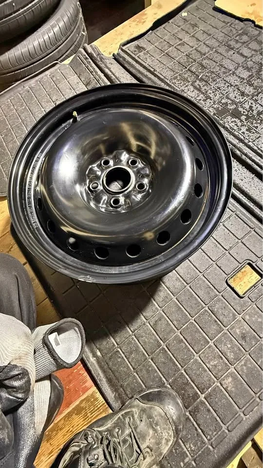 OEM 18 inch Honda Odyssey rims