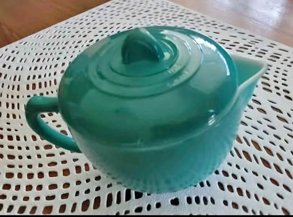 Hazel Atlas Child's Tea Set