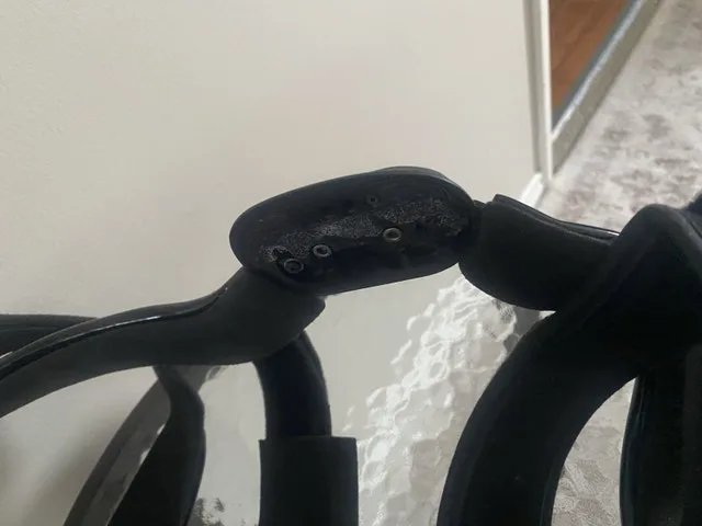 Two Donjoy Knee RIGHT Braces/ Size Medium and XXL image indicator(8)