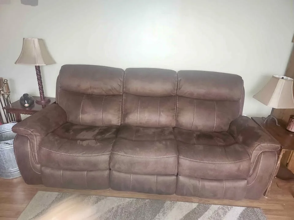 Reclining couch