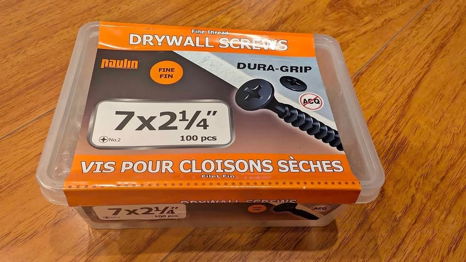 Drywall Screws - 62 PC's 7 x 2 1/4
