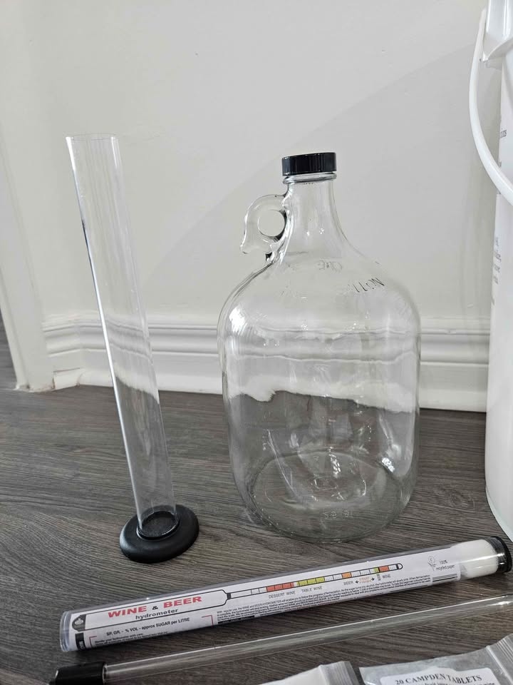 Wine Making Kit - New - 23L - includes all equipments - photo 3