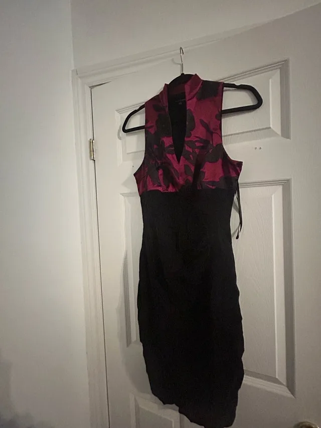 Le Chateau Pencil Skirt Dress Size S/P