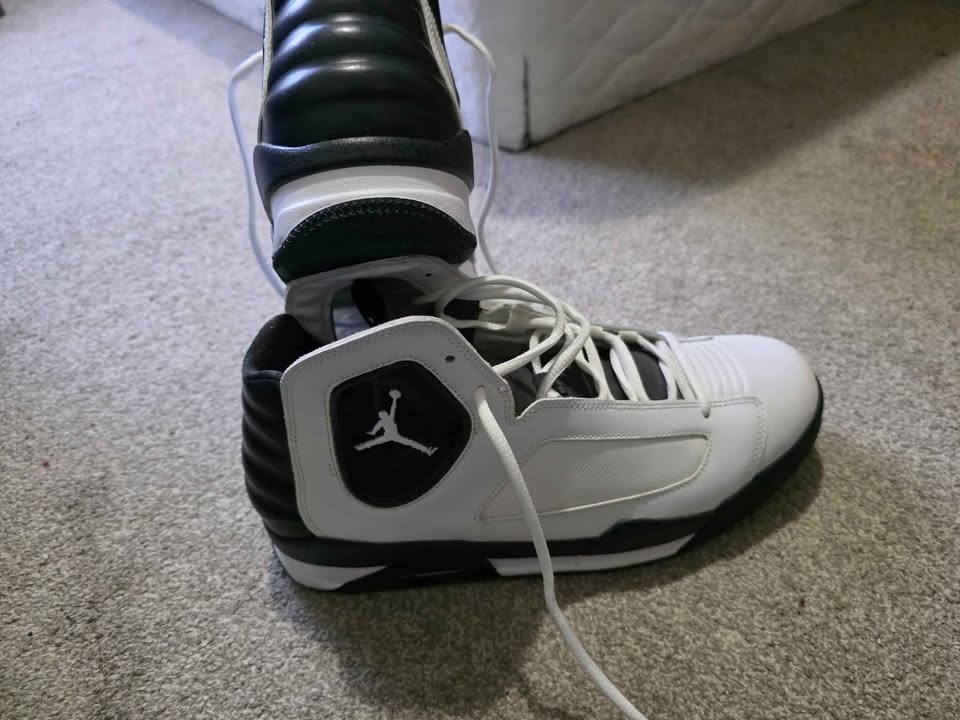 Nike Air Jordan Flight Luminary basketball shoes - photo 3