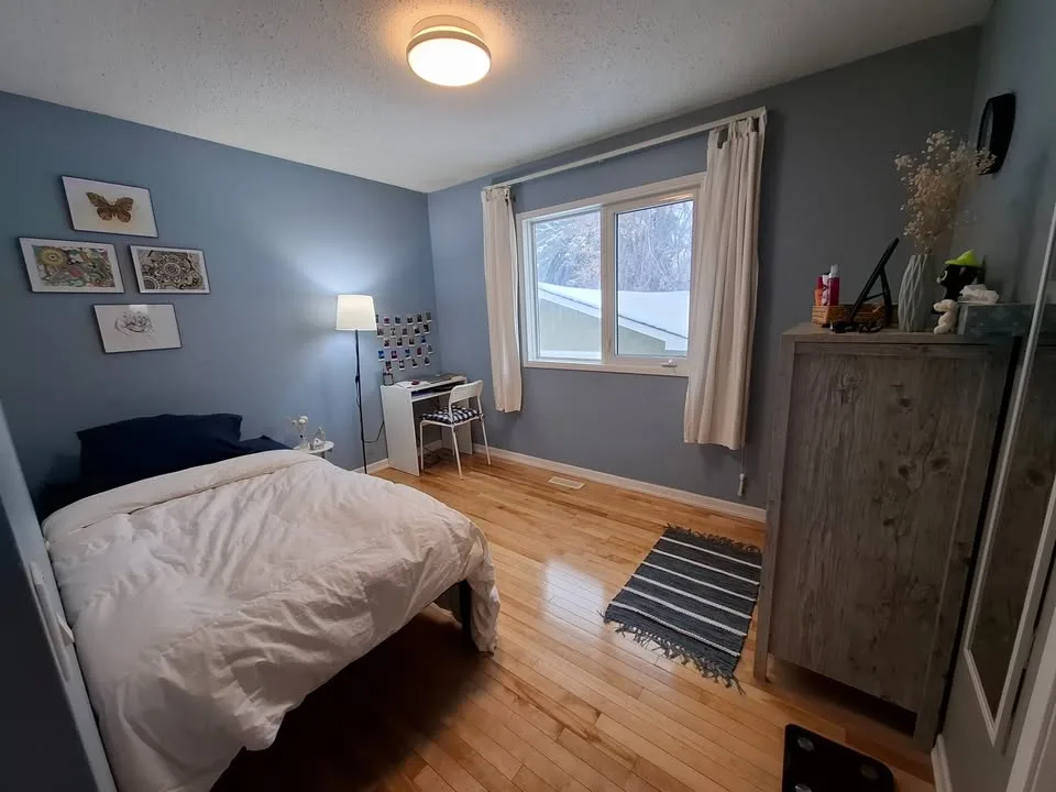 Private room for rent