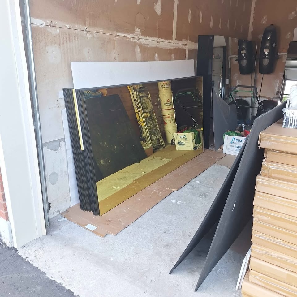 GOLDEN GLASS Mirror for accent walls 4ft by 8ft - photo 2