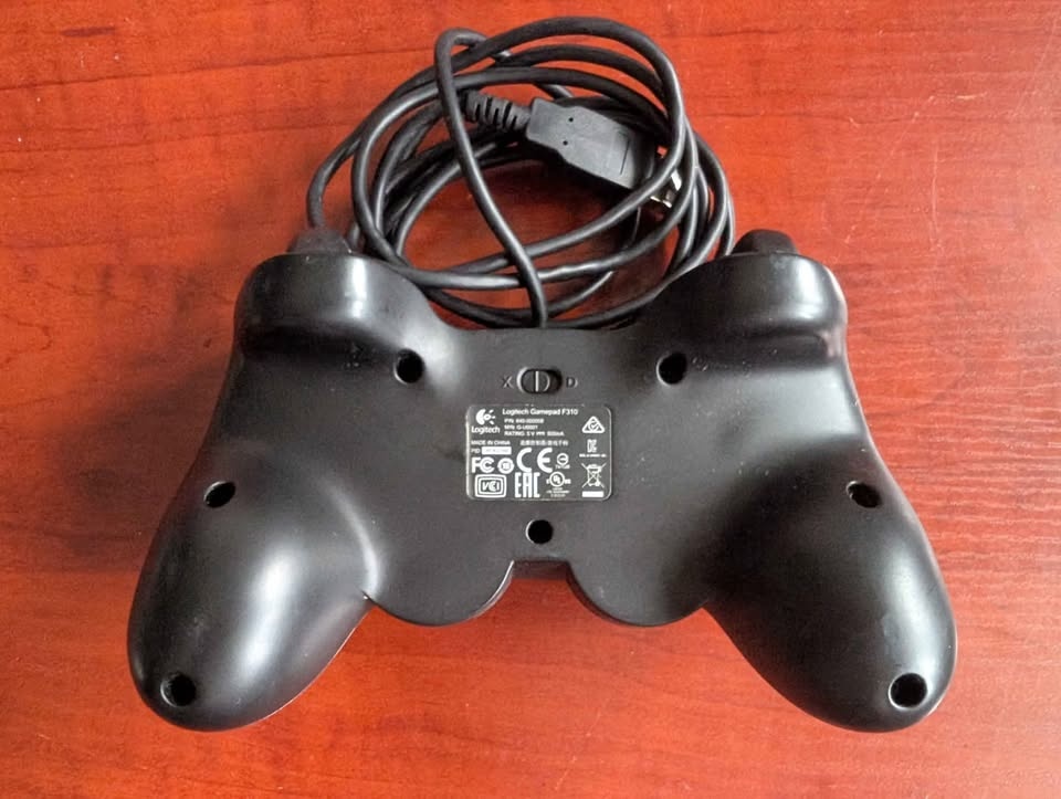 Logitech G F310 Wired Gamepad Controller - Blue/Black - photo 2
