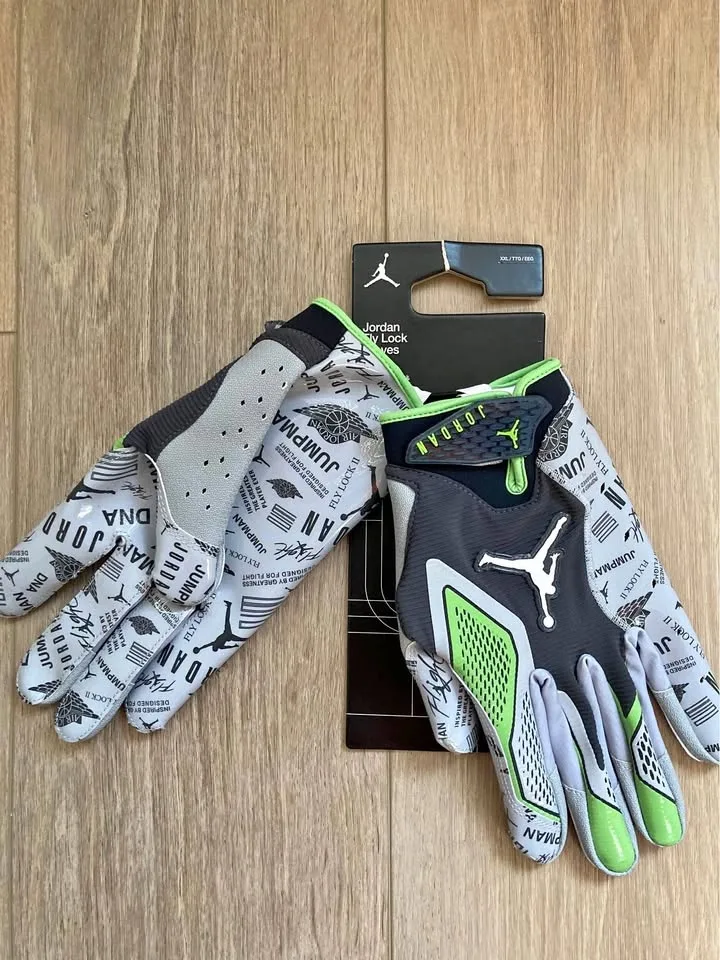 Jordan Fly Lock Football Gloves