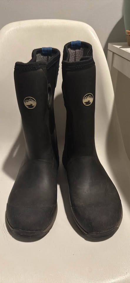 Men’s WindRiver Waterproof Antislip Duck Boots - Size 11 - photo 4