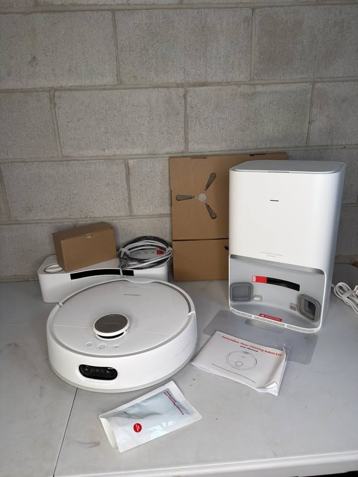 SwitchBot S10 Robot Vacuum and Mop with Dual Stations - photo 2