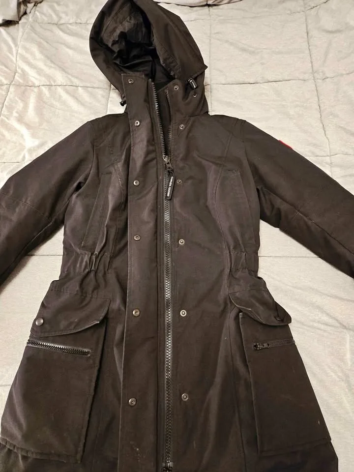 Canada Goose Elwin Parka (L) Great Condition