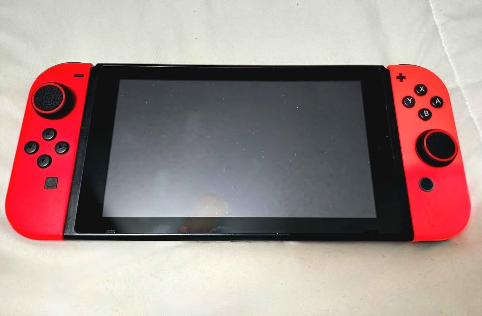 V1 Nintendo Switch Modded with Games - photo 4