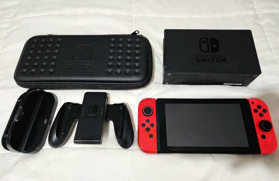 V1 Nintendo Switch Modded with Games - photo 5