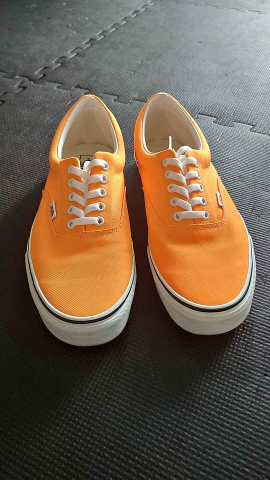 Vans - Unisex Era Shoes - Orange/White - Size: Men 12 - Like New