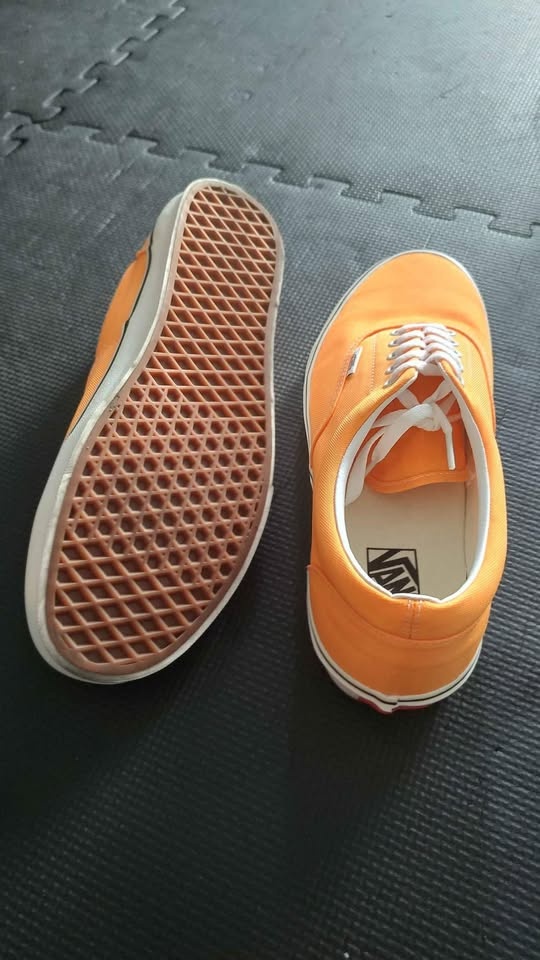 Vans - Unisex Era Shoes - Orange/White - Size: Men 12 - Like New - photo 3