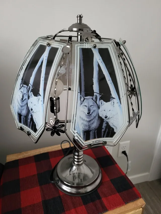 Glass Wolf Lamp