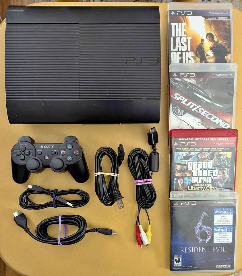 PlayStation 3 Super Slim 500GB Bundle